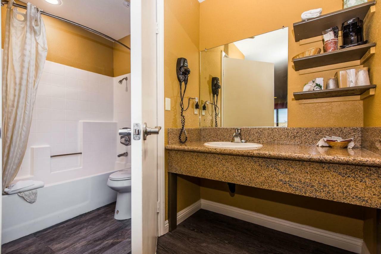 Hotel Budget Anaheim / Santa Fe Springs 2*